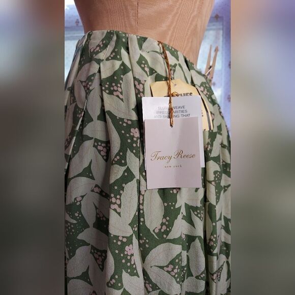 NWT TRACY REESE SILK SKIRT  Bubble Hem line Size 4 - Picture 7 of 15